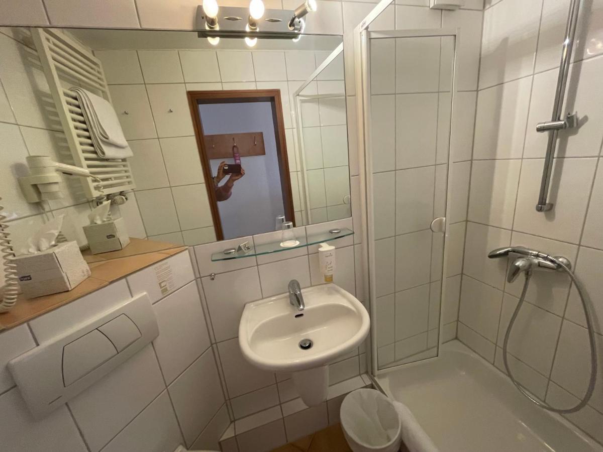 Hotel Ebnet ムッターシュタット エクステリア 写真